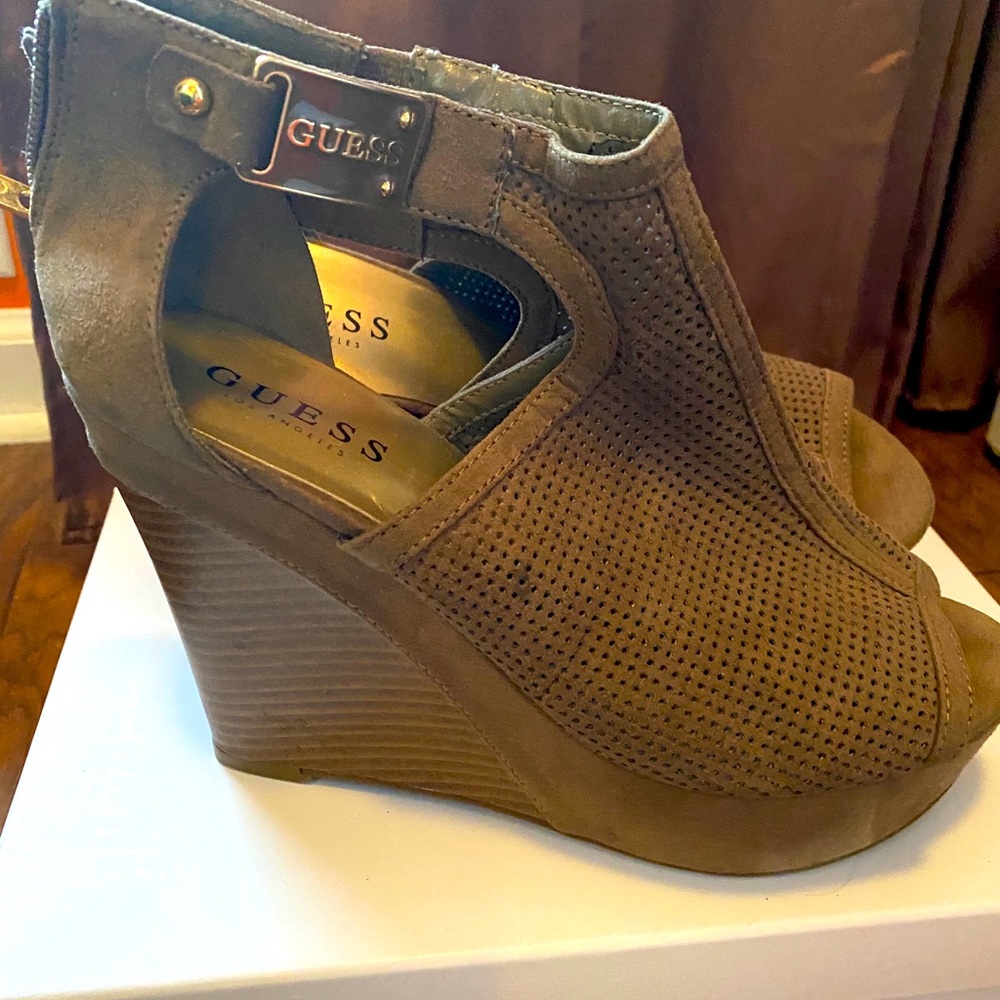 A beautiful wedges